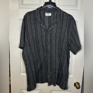 Men’s linen button up